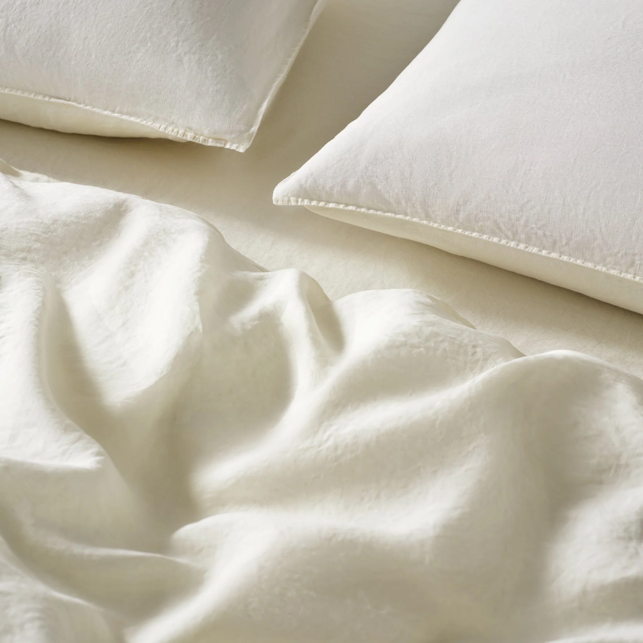 Washed European Linen Bedding Move-In Bundle - Image 7